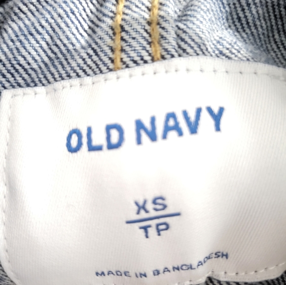 Old Navy Medium-Wash Jean Chore Jacket - Picture 6 of 8